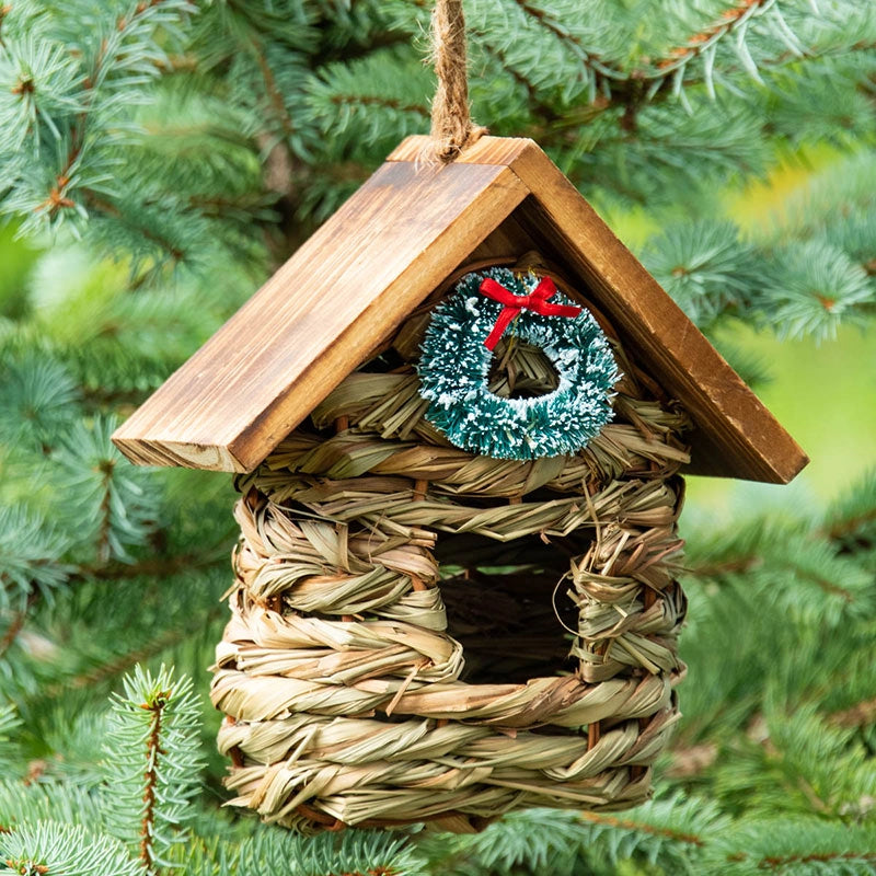 Feathered Friends Holiday Hideaway